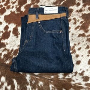 Ambercombie and fitch women’s 90’s relaxed high rise jeans 25 regular BNWT